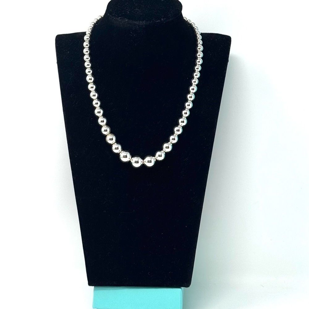 Authentic Tiffany & Co. Graduated Beaded Ball Necklace. - Picture 3 of 14